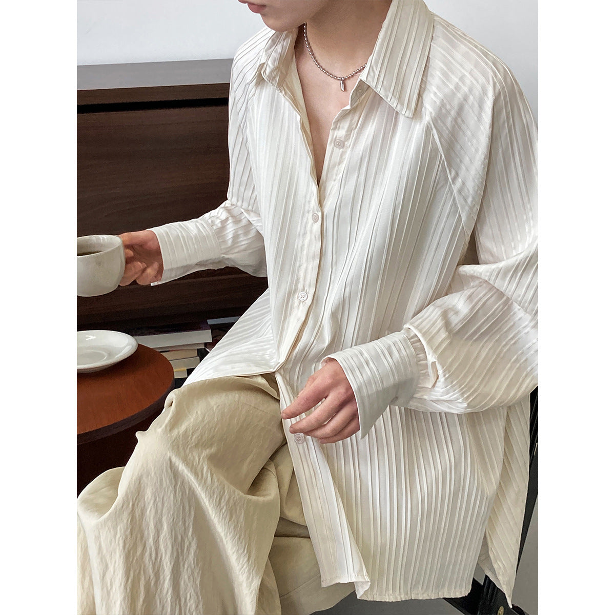 Loose Fitting Collared Pleated Shirt